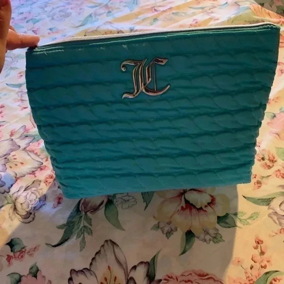 Juicy Couture Handbags - NWT Juicy Couture Light Blue Ladies Makeup Bag
